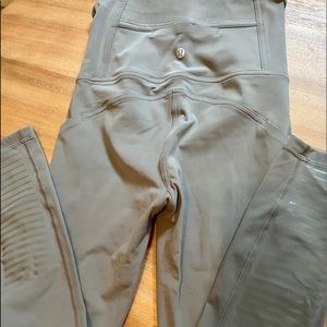 Lululemon Rogue  Super High Rise Tight 25” NWOT